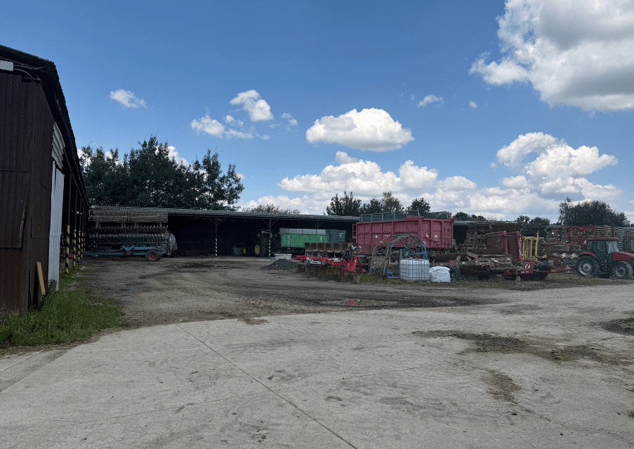 Prodej pozemku 7.027 m², Lišov, Jihočeský kraj Prodej pozemku 7.027 m², Lišov, Jihočeský kraj