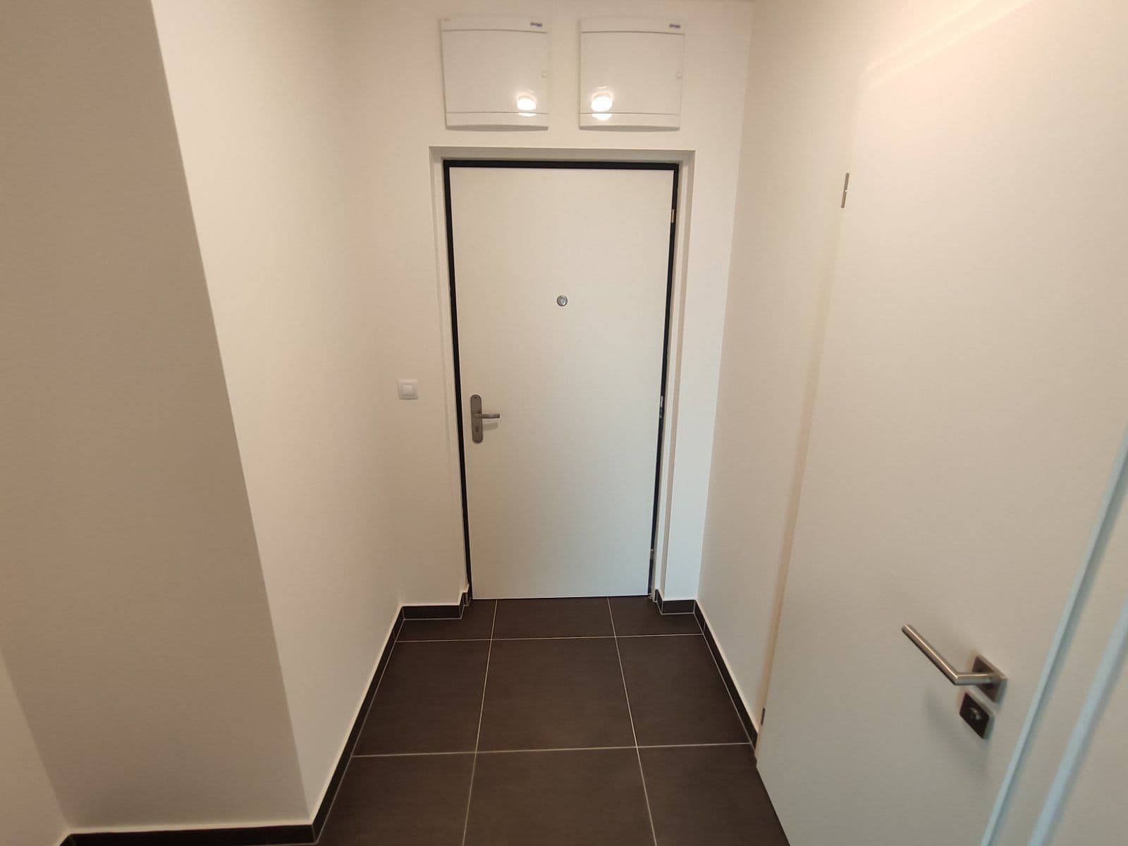 Pronájem bytu 1+kk 38 m², Olgy Havlové, Praha, Praha Pronájem bytu 1+kk 38 m², Olgy Havlové, Praha, Praha