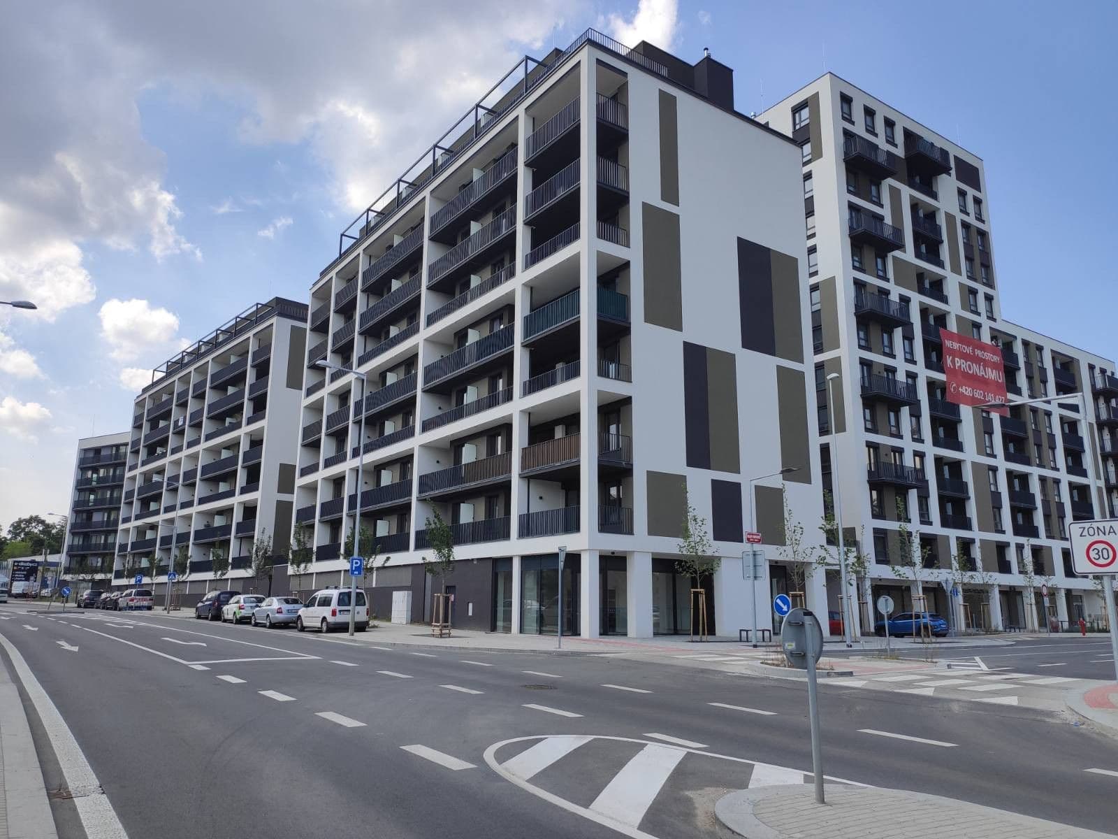 Pronájem bytu 1+kk 38 m², Olgy Havlové, Praha, Praha Pronájem bytu 1+kk 38 m², Olgy Havlové, Praha, Praha