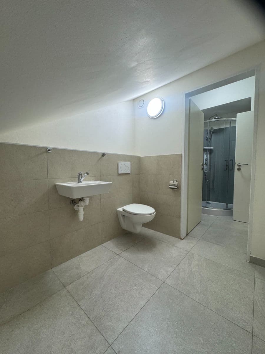 Pronájem bytu 1+kk 44 m², Rubešova, Praha, Praha Pronájem bytu 1+kk 44 m², Rubešova, Praha, Praha