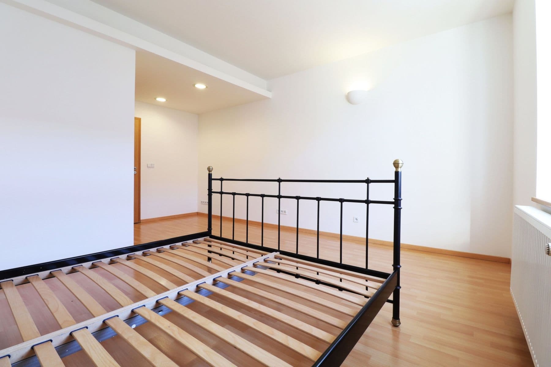 Pronájem bytu 2+kk 78 m², Dělnická, Praha, Praha Pronájem bytu 2+kk 78 m², Dělnická, Praha, Praha