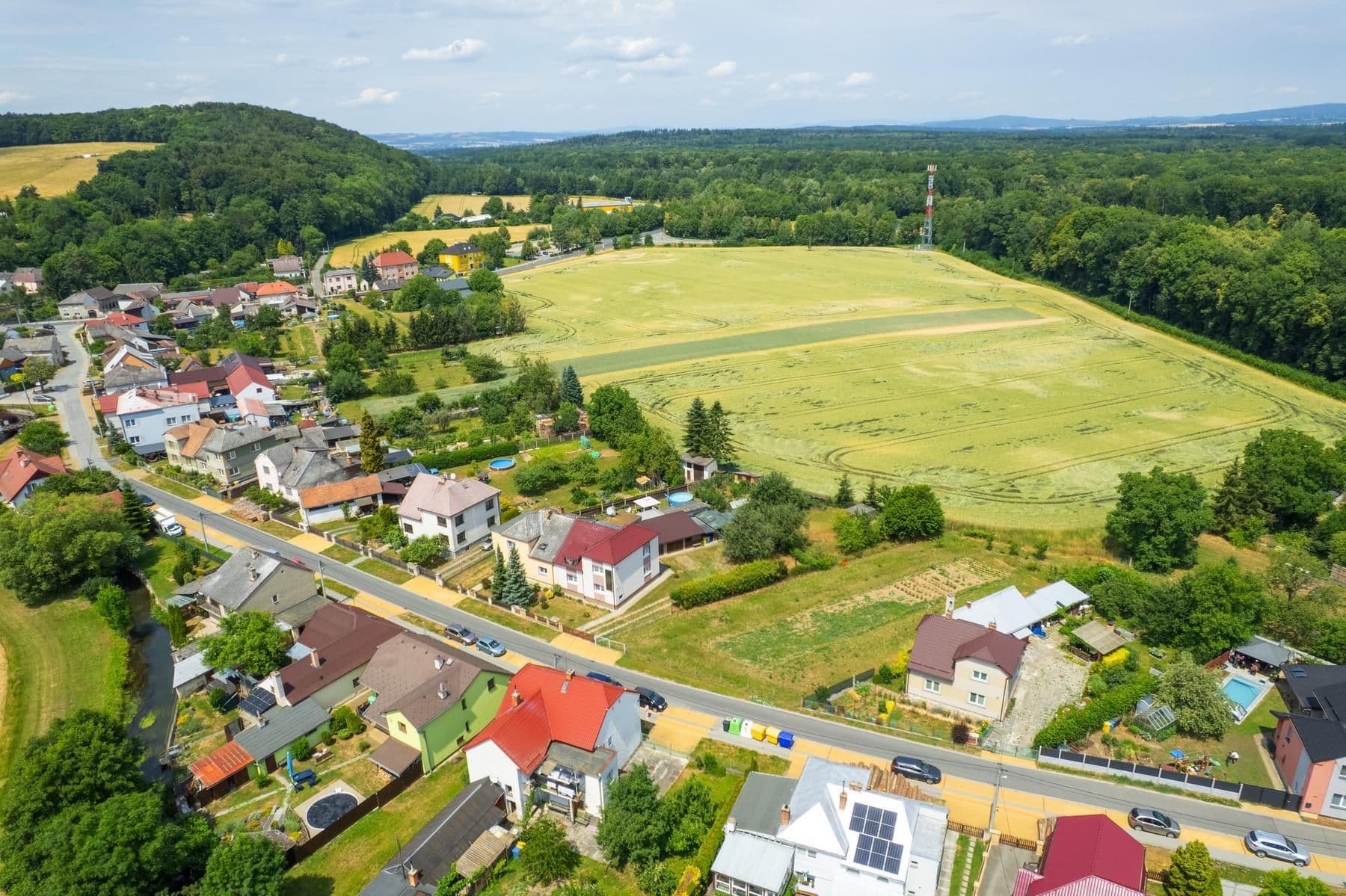 Prodej pozemku 1.439 m², Mladeč, Olomoucký kraj Prodej pozemku 1.439 m², Mladeč, Olomoucký kraj