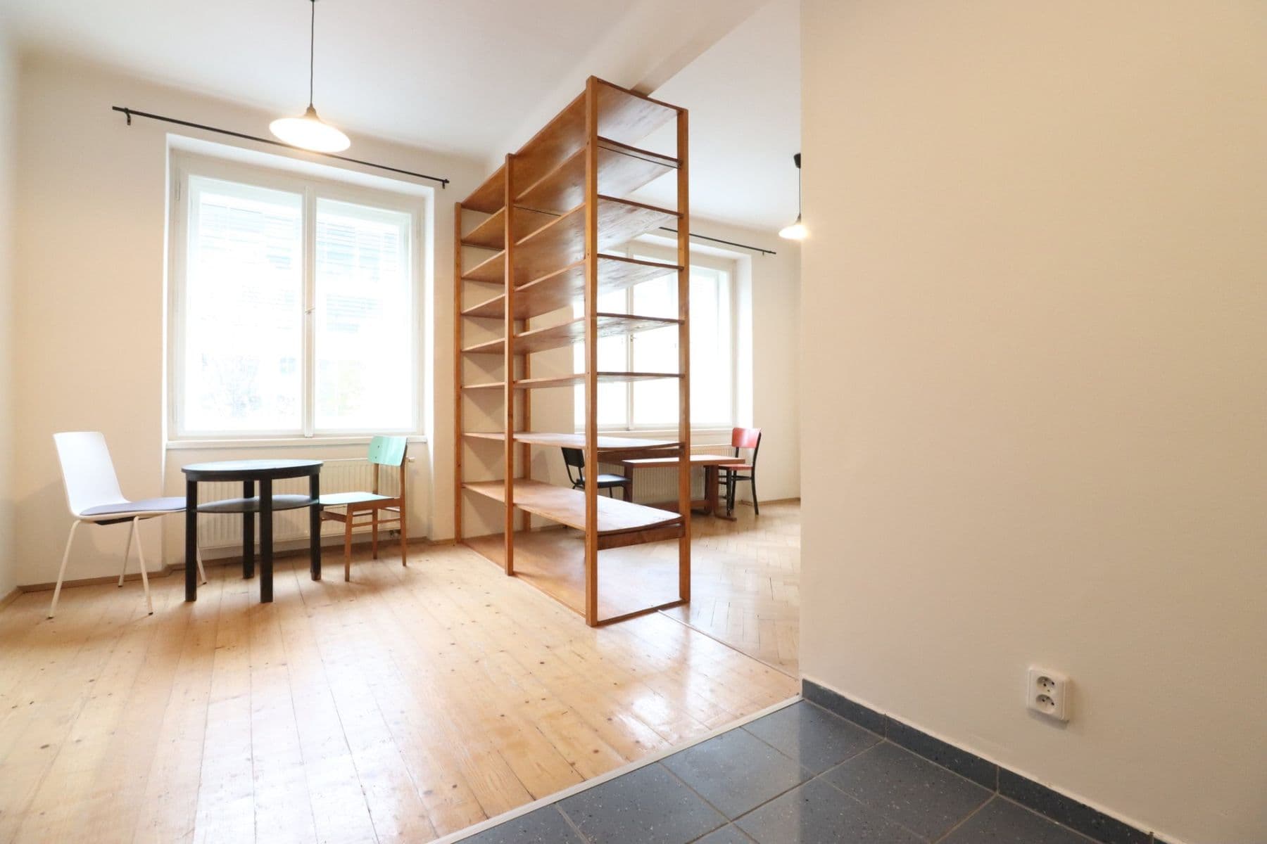 Pronájem bytu 1+kk 42 m², U parního mlýna, Praha, Praha Pronájem bytu 1+kk 42 m², U parního mlýna, Praha, Praha