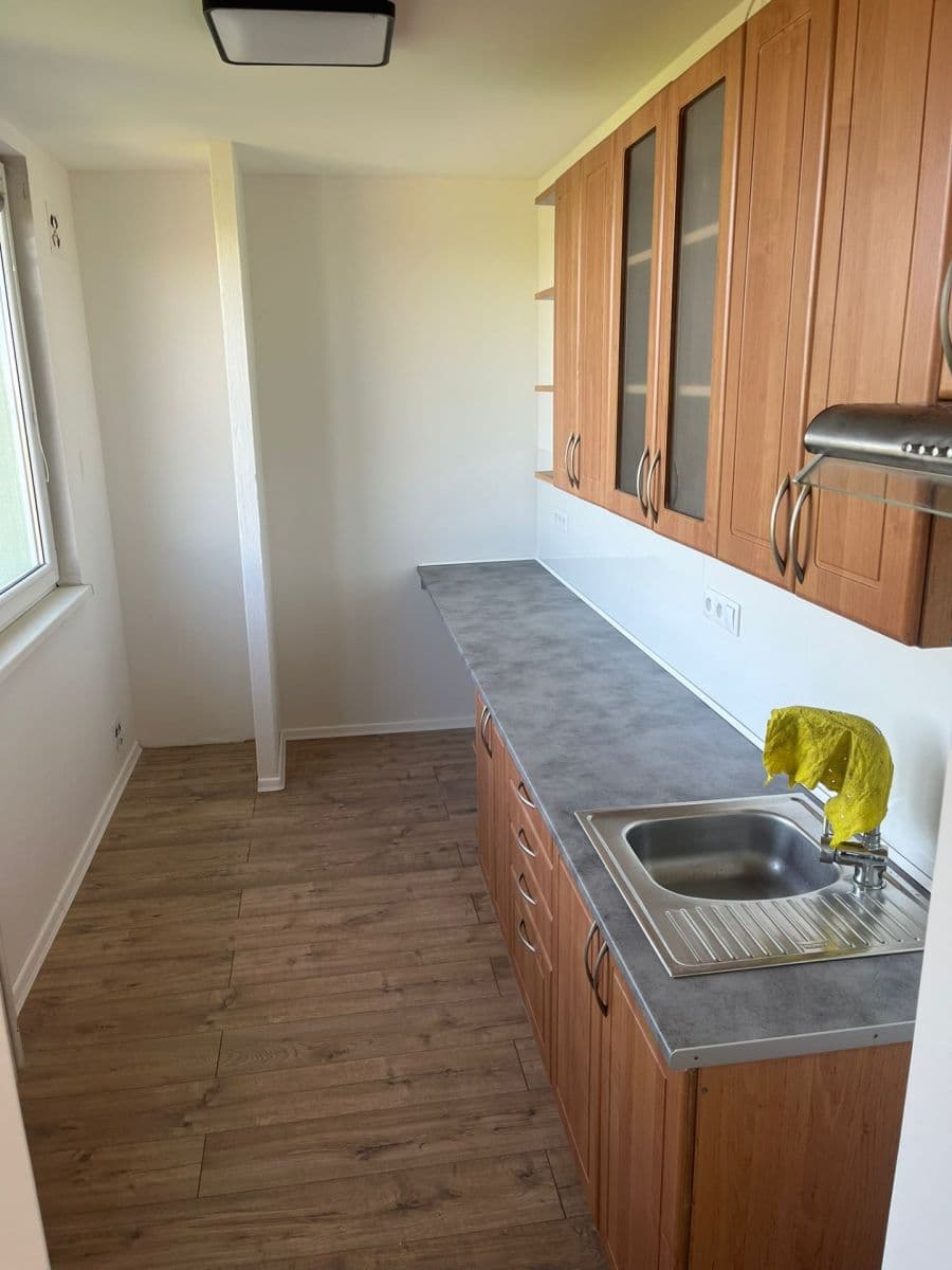 Pronájem bytu 3+1 67 m², Pod Skalkou, Přerov, Olomoucký kraj Pronájem bytu 3+1 67 m², Pod Skalkou, Přerov, Olomoucký kraj
