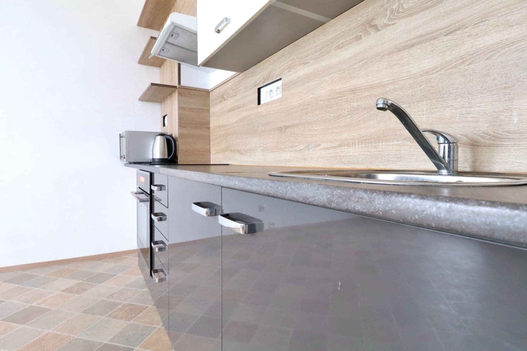 Pronájem bytu 1+kk 27 m², Tachovská, Plzeň, Plzeňský kraj Pronájem bytu 1+kk 27 m², Tachovská, Plzeň, Plzeňský kraj