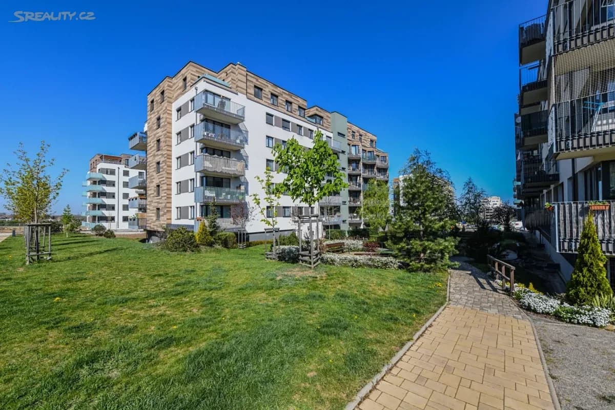 Prodej bytu 2+kk 40 m², Gollové, Praha, Praha Prodej bytu 2+kk 40 m², Gollové, Praha, Praha