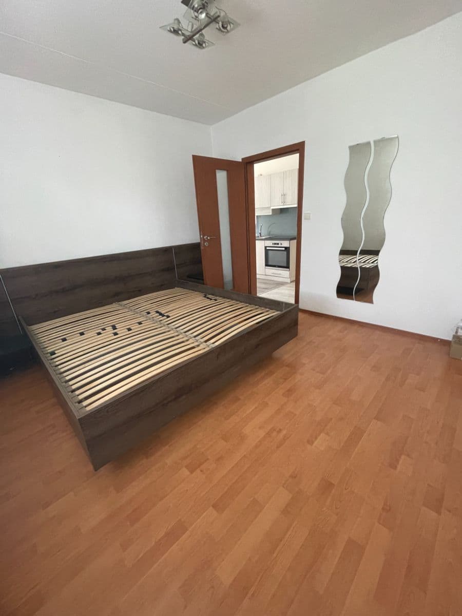 Pronájem bytu 3+1 75 m², Libušino údolí, Brno, Jihomoravský kraj Pronájem bytu 3+1 75 m², Libušino údolí, Brno, Jihomoravský kraj