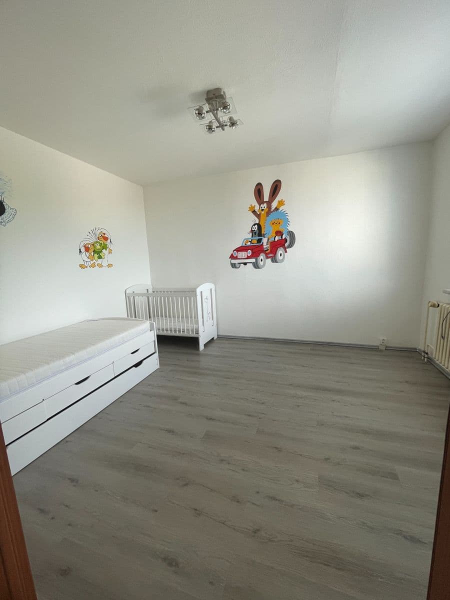 Pronájem bytu 3+1 75 m², Libušino údolí, Brno, Jihomoravský kraj Pronájem bytu 3+1 75 m², Libušino údolí, Brno, Jihomoravský kraj