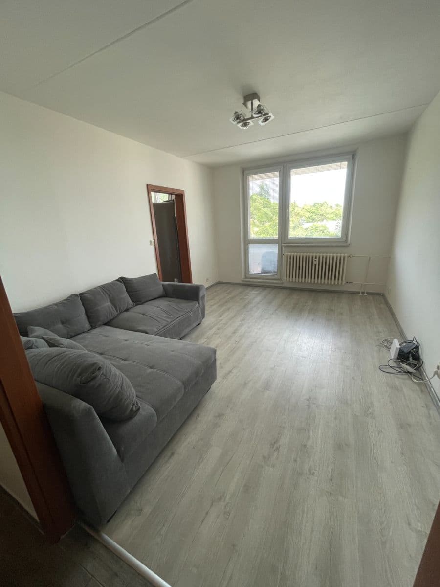 Pronájem bytu 3+1 75 m², Libušino údolí, Brno, Jihomoravský kraj Pronájem bytu 3+1 75 m², Libušino údolí, Brno, Jihomoravský kraj