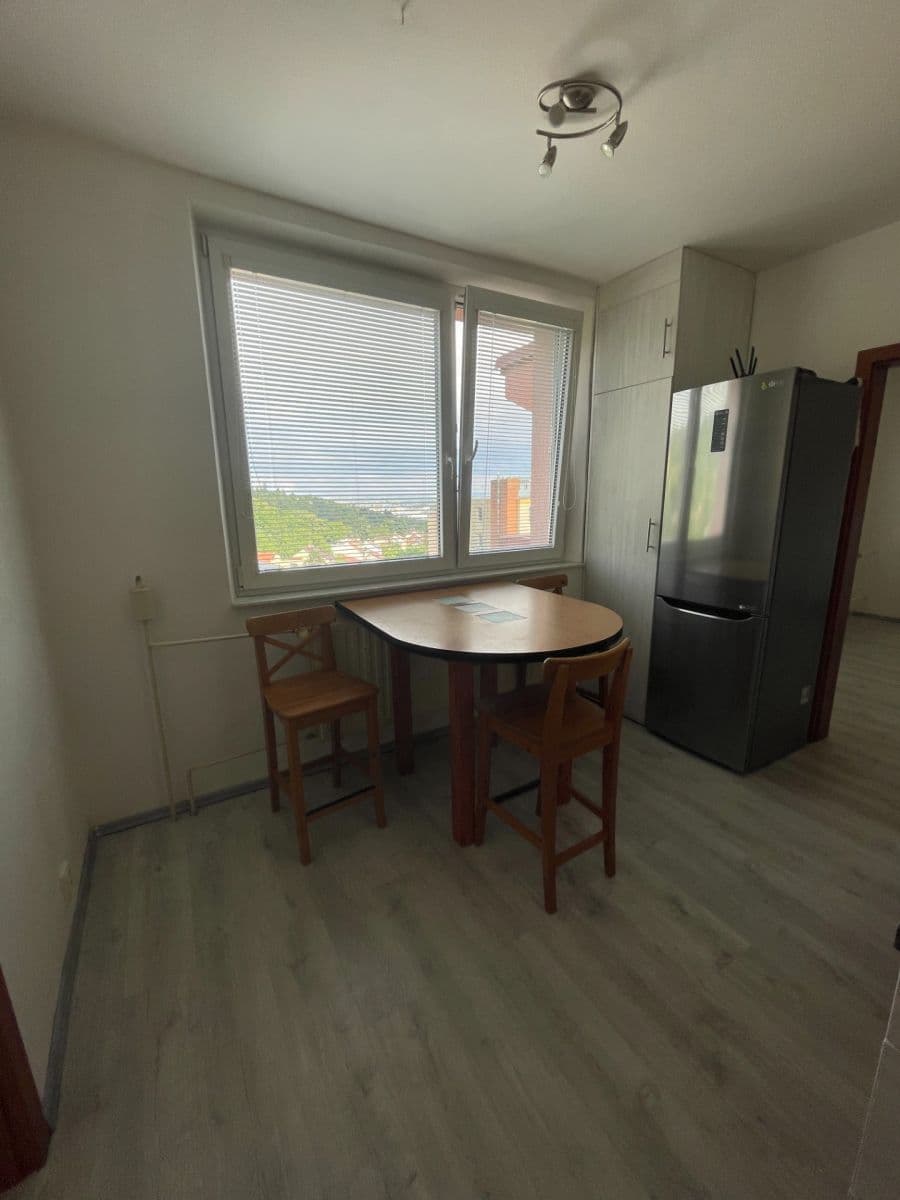 Pronájem bytu 3+1 75 m², Libušino údolí, Brno, Jihomoravský kraj Pronájem bytu 3+1 75 m², Libušino údolí, Brno, Jihomoravský kraj
