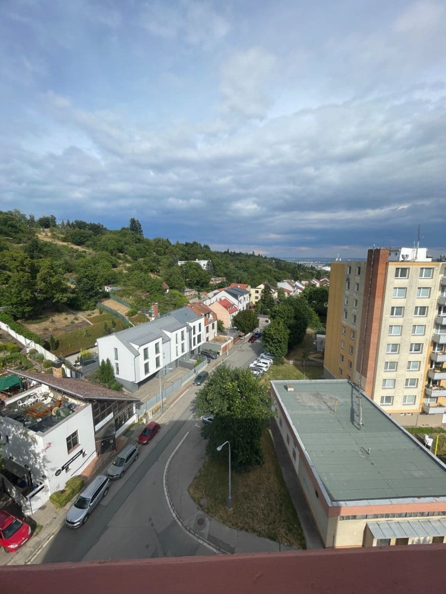 Pronájem bytu 3+1 75 m², Libušino údolí, Brno, Jihomoravský kraj Pronájem bytu 3+1 75 m², Libušino údolí, Brno, Jihomoravský kraj