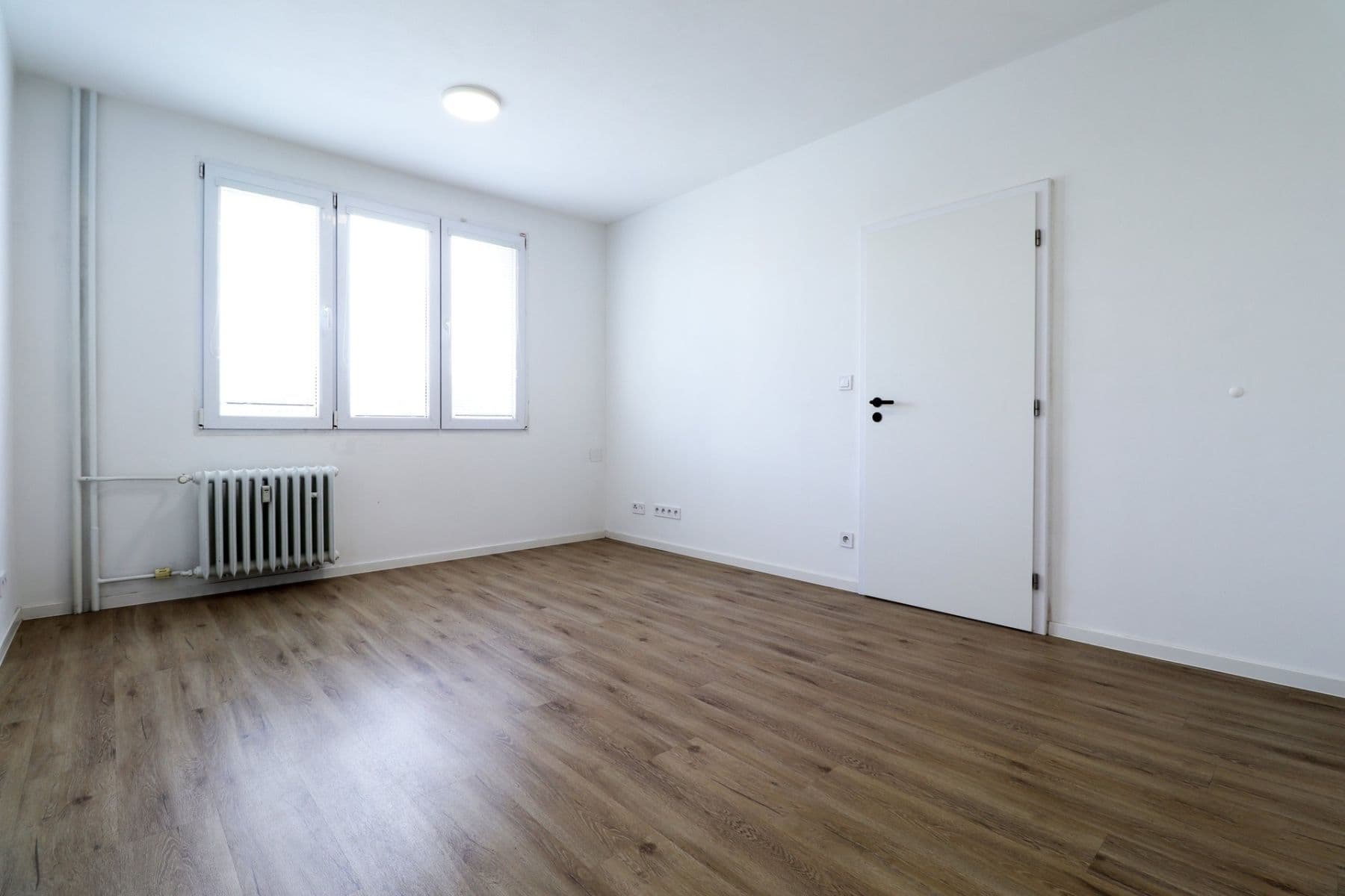 Pronájem bytu 1+1 37 m², Křimická, Plzeň, Plzeňský kraj Pronájem bytu 1+1 37 m², Křimická, Plzeň, Plzeňský kraj
