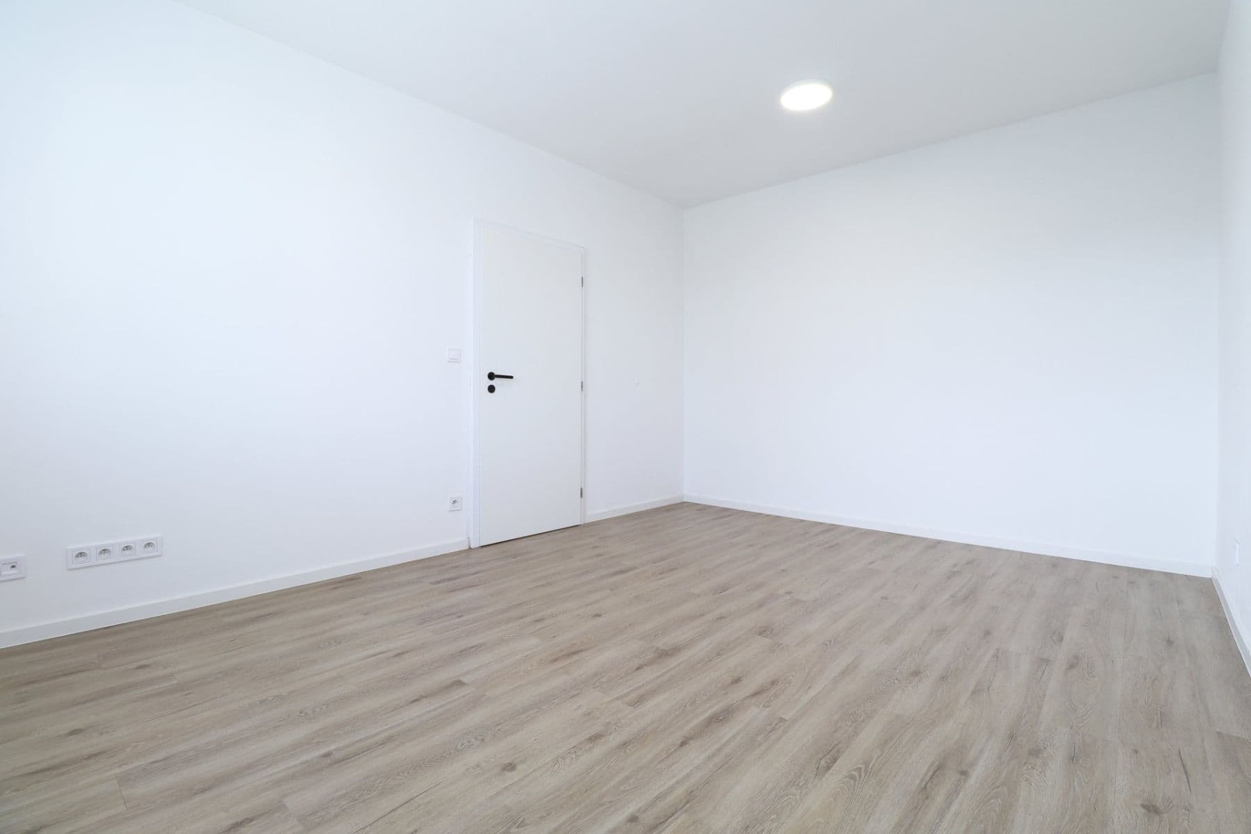 Pronájem bytu 1+1 37 m², Křimická, Plzeň, Plzeňský kraj Pronájem bytu 1+1 37 m², Křimická, Plzeň, Plzeňský kraj