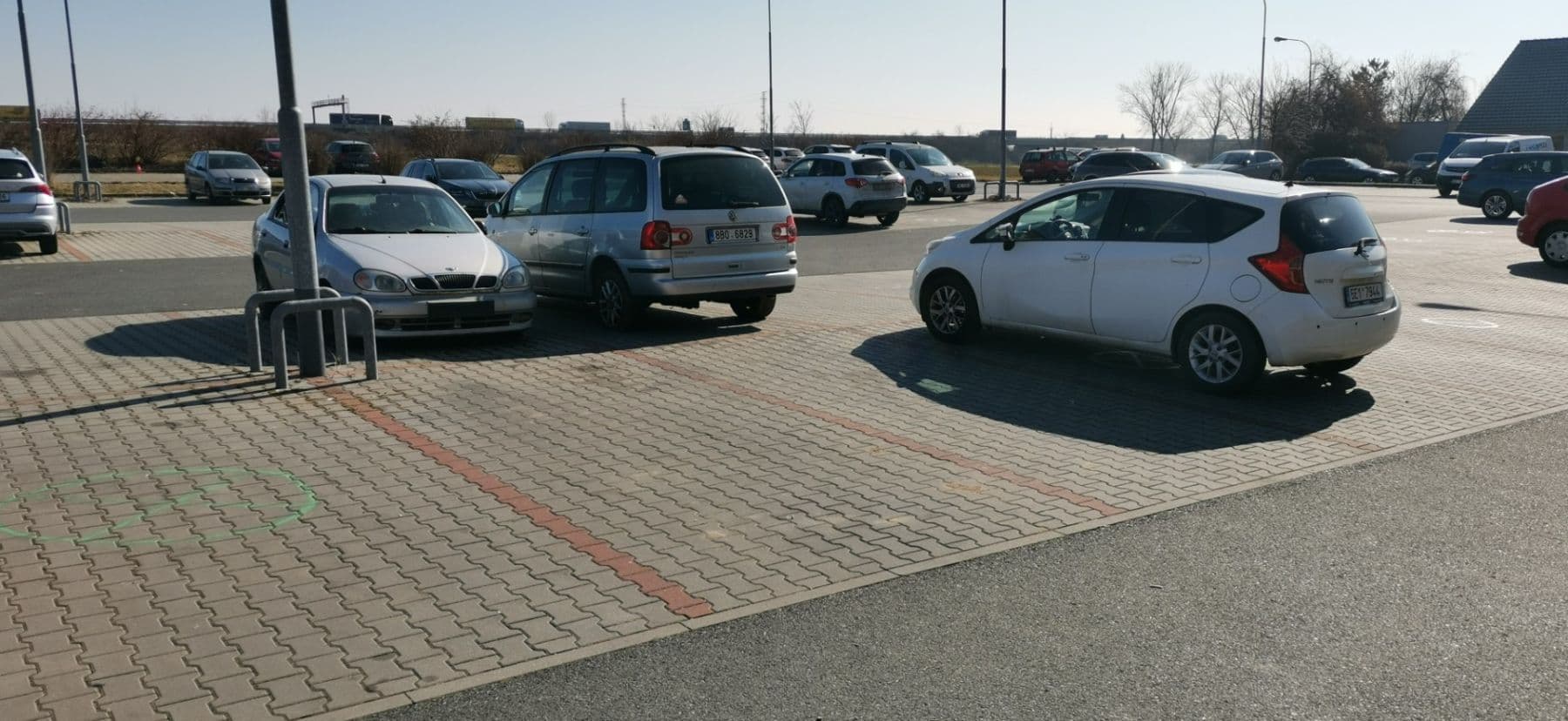 Pronájem garáže 12 m², Křehlíkova, Brno, Jihomoravský kraj Pronájem garáže 12 m², Křehlíkova, Brno, Jihomoravský kraj