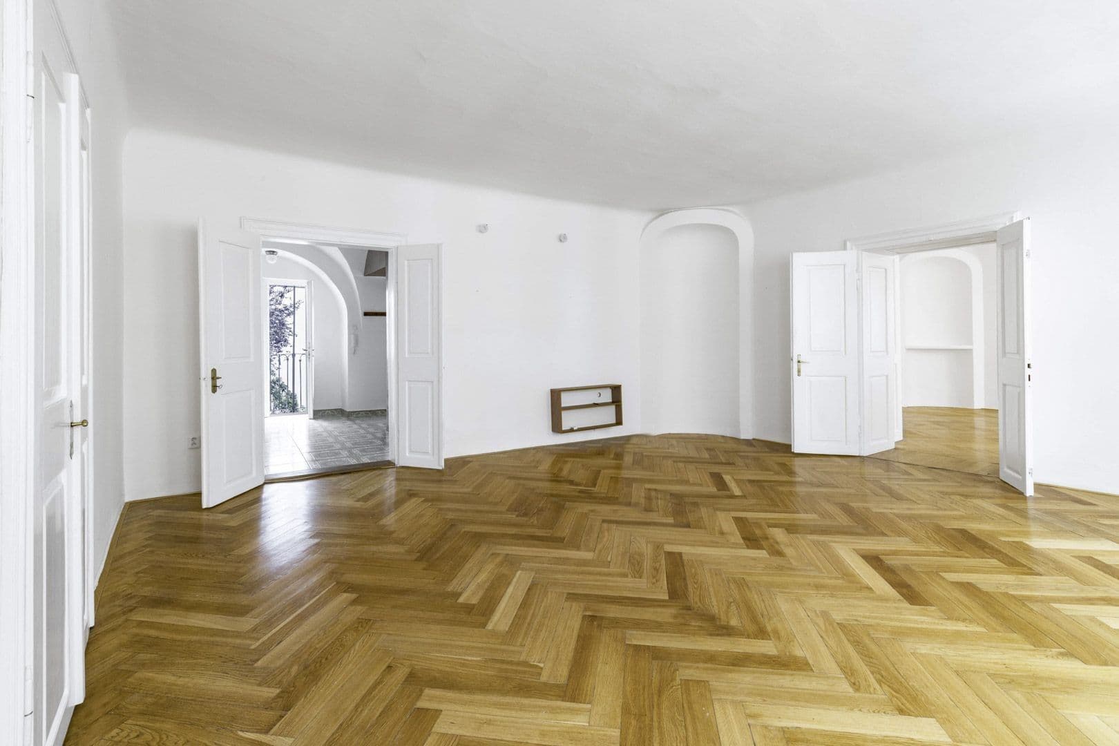 Pronájem bytu 3+1 104 m², Tržiště, Praha, Praha Pronájem bytu 3+1 104 m², Tržiště, Praha, Praha