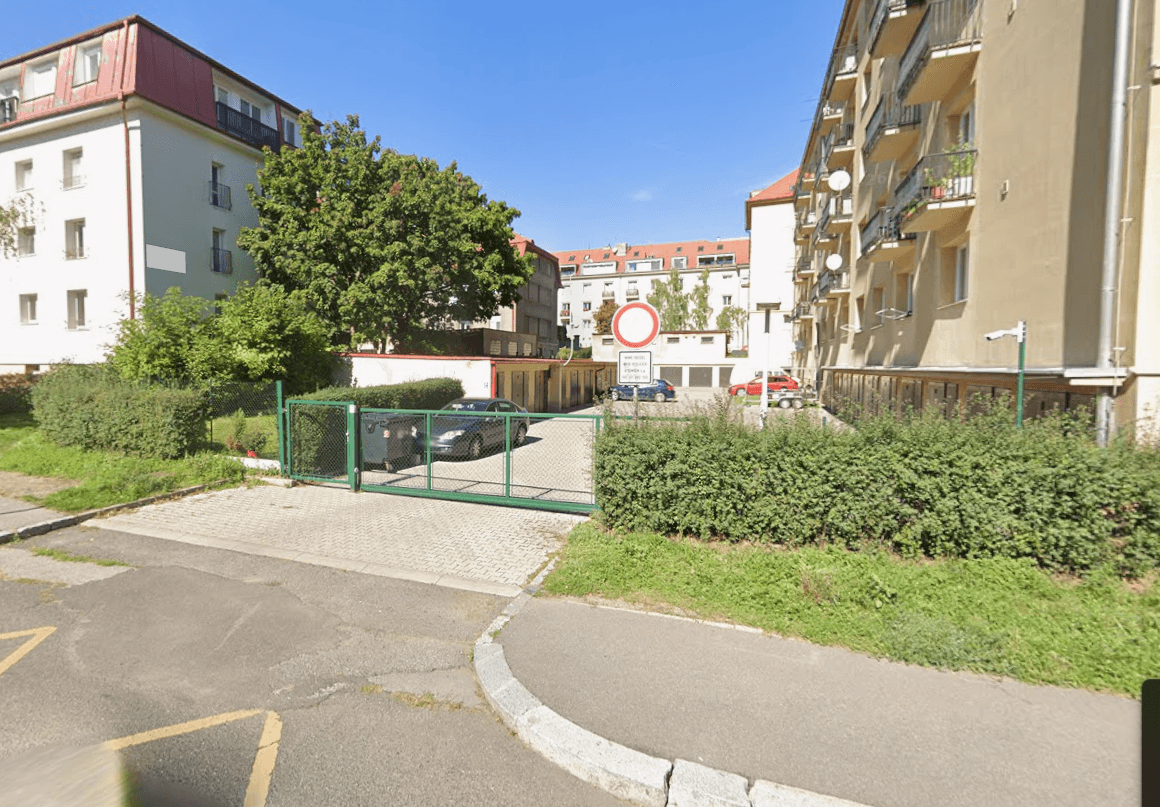 Pronájem garáže 14 m², K Lánu, Praha, Praha Pronájem garáže 14 m², K Lánu, Praha, Praha