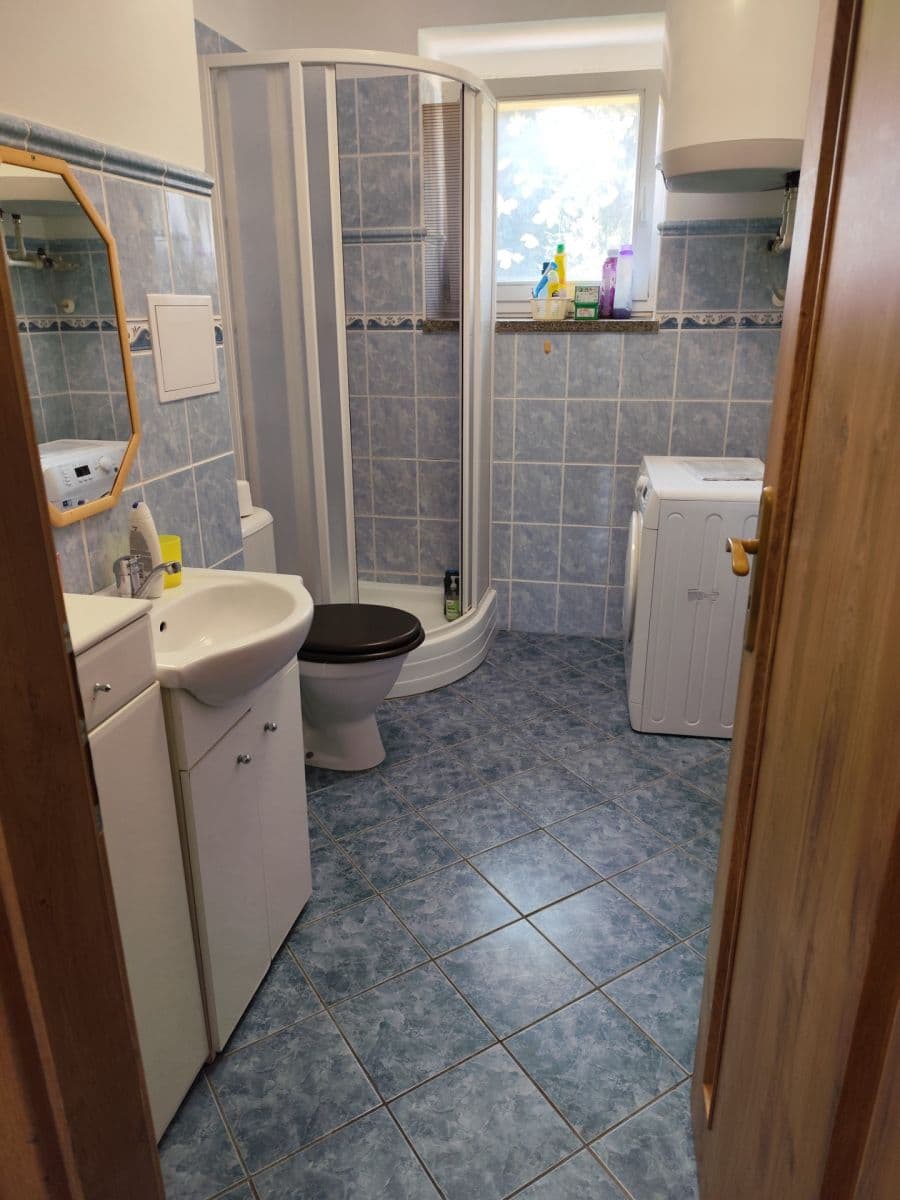 Pronájem bytu 2+1 54 m², Lhotecká, Mníšek pod Brdy, Středočeský kraj Pronájem bytu 2+1 54 m², Lhotecká, Mníšek pod Brdy, Středočeský kraj
