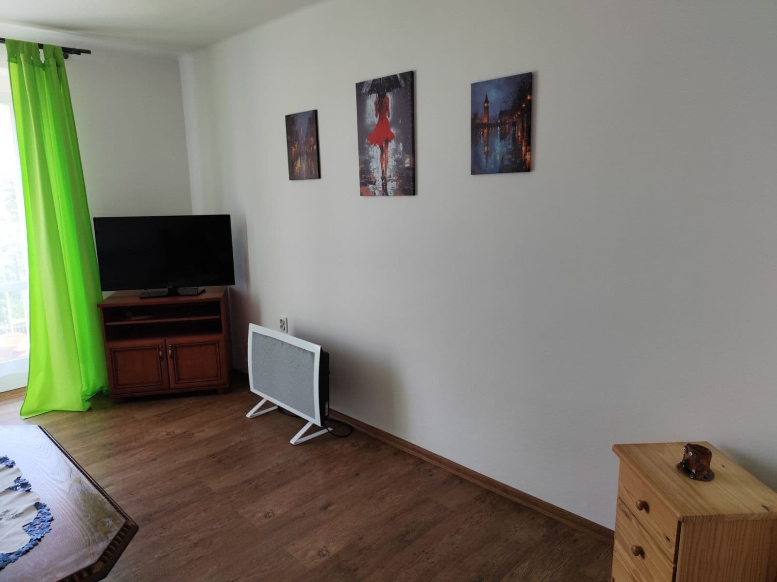 Pronájem bytu 2+1 54 m², Lhotecká, Mníšek pod Brdy, Středočeský kraj Pronájem bytu 2+1 54 m², Lhotecká, Mníšek pod Brdy, Středočeský kraj