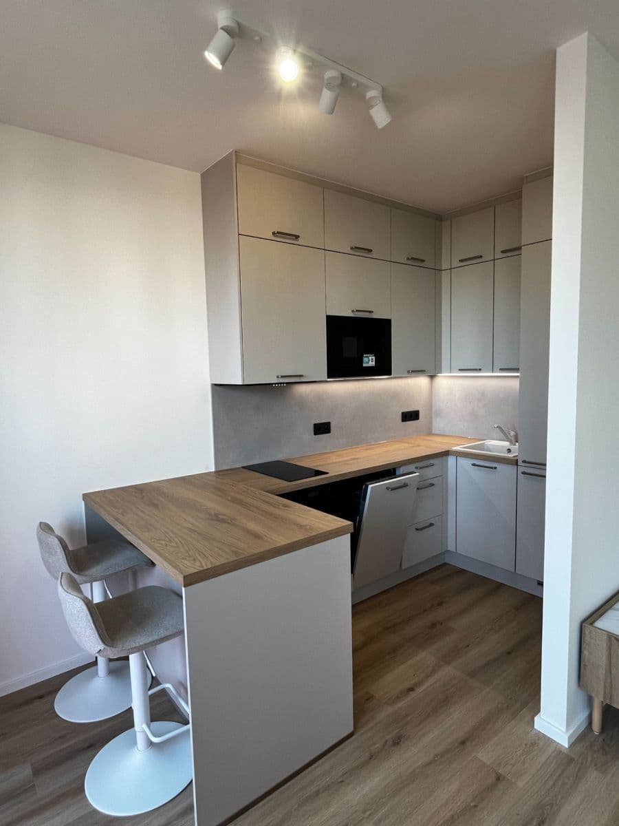 Pronájem bytu 1+kk 35 m², Waltariho, Praha, Praha Pronájem bytu 1+kk 35 m², Waltariho, Praha, Praha