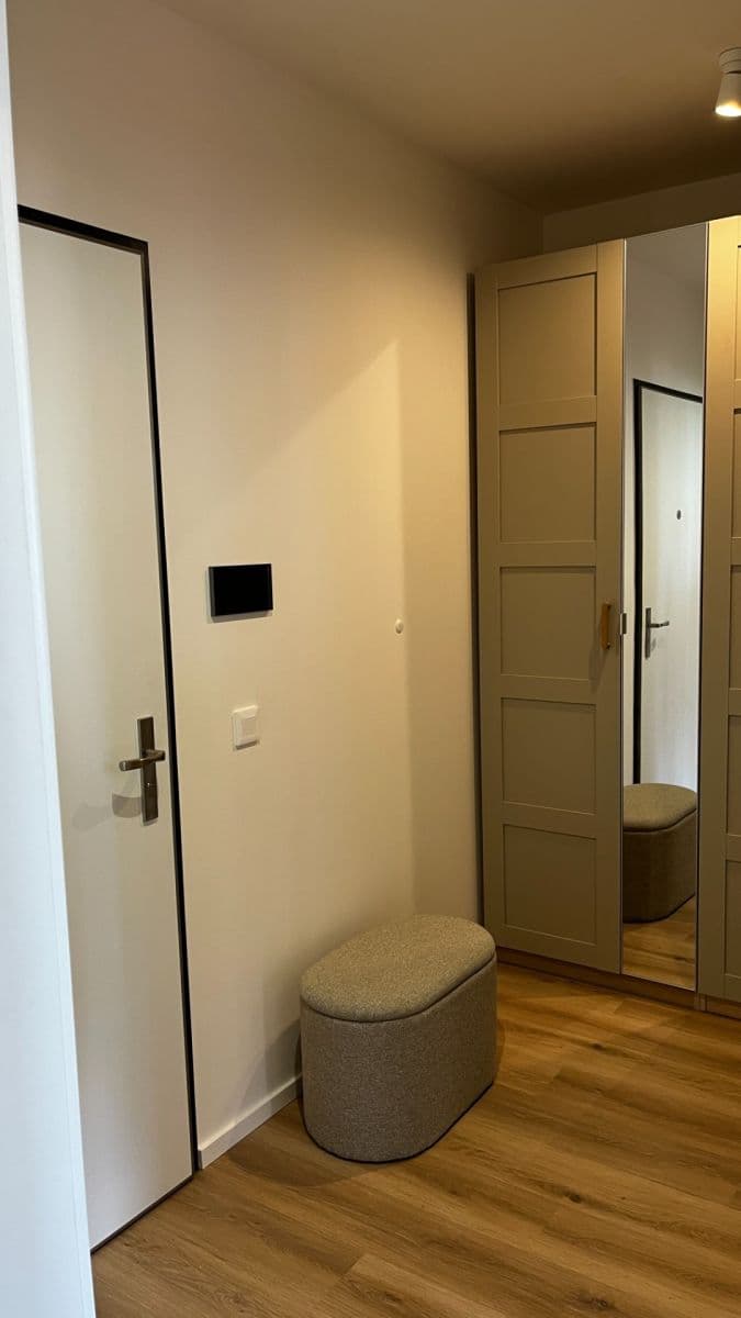 Pronájem bytu 1+kk 35 m², Waltariho, Praha, Praha Pronájem bytu 1+kk 35 m², Waltariho, Praha, Praha