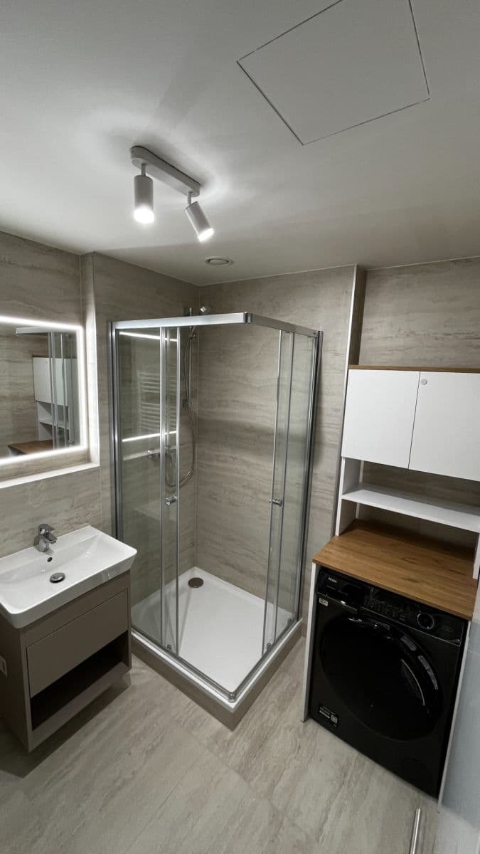 Pronájem bytu 1+kk 35 m², Waltariho, Praha, Praha Pronájem bytu 1+kk 35 m², Waltariho, Praha, Praha