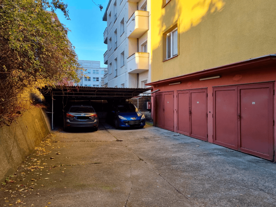 Pronájem bytu 2+1 72 m², náměstí Hrdinů, Praha, Praha Pronájem bytu 2+1 72 m², náměstí Hrdinů, Praha, Praha