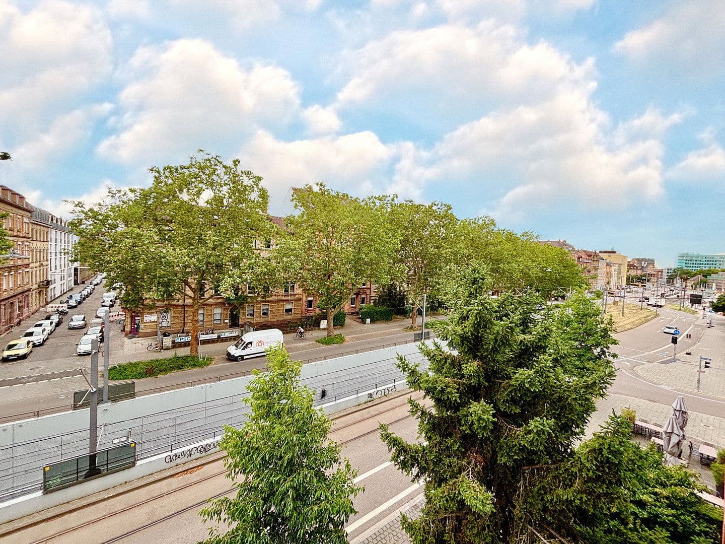 Pronájem bytu 2+1 65 m², Bernhardstraße 21, Karlsruhe, Bádensko-Württembersko Pronájem bytu 2+1 65 m², Bernhardstraße 21, Karlsruhe, Bádensko-Württembersko