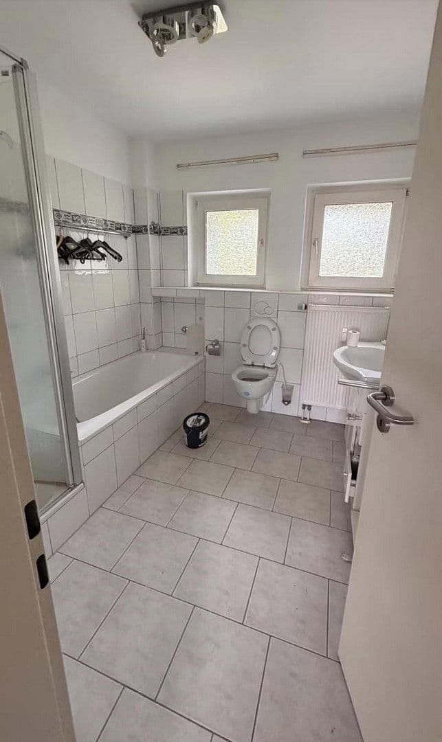Pronájem bytu 3+1 70 m², Im Wolfhagen 17, Wermelskirchen, Severní Porýní-Vestfálsko Pronájem bytu 3+1 70 m², Im Wolfhagen 17, Wermelskirchen, Severní Porýní-Vestfálsko