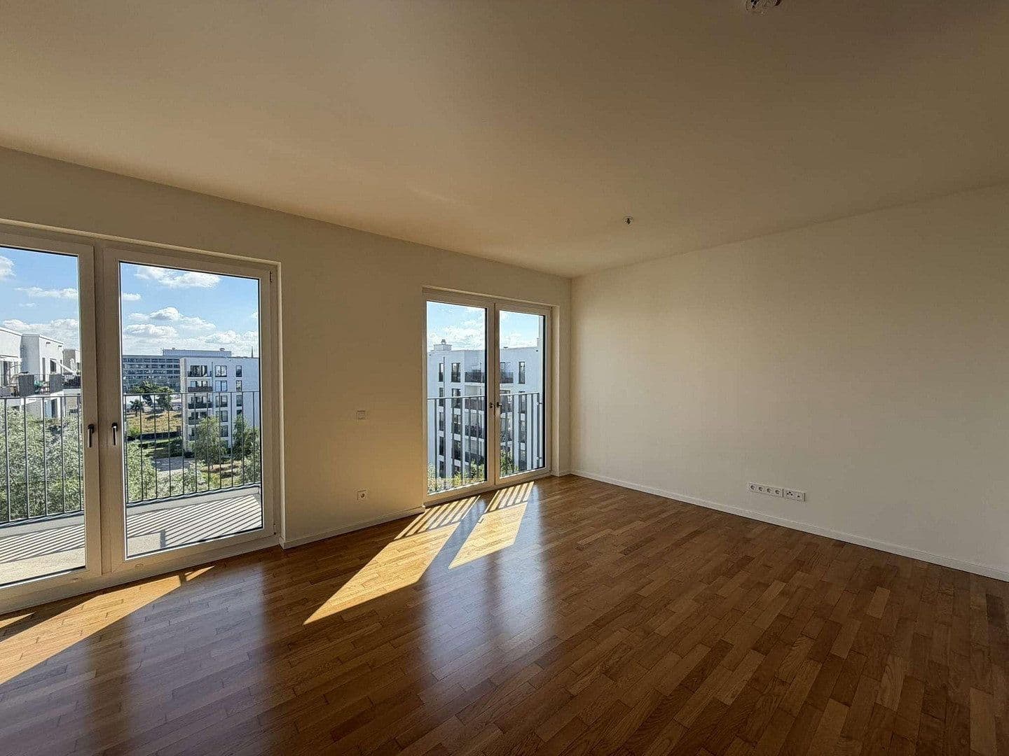 Prodej bytu 2+1 65 m², Heidestraße 17a, Berlin, Berlín Prodej bytu 2+1 65 m², Heidestraße 17a, Berlin, Berlín