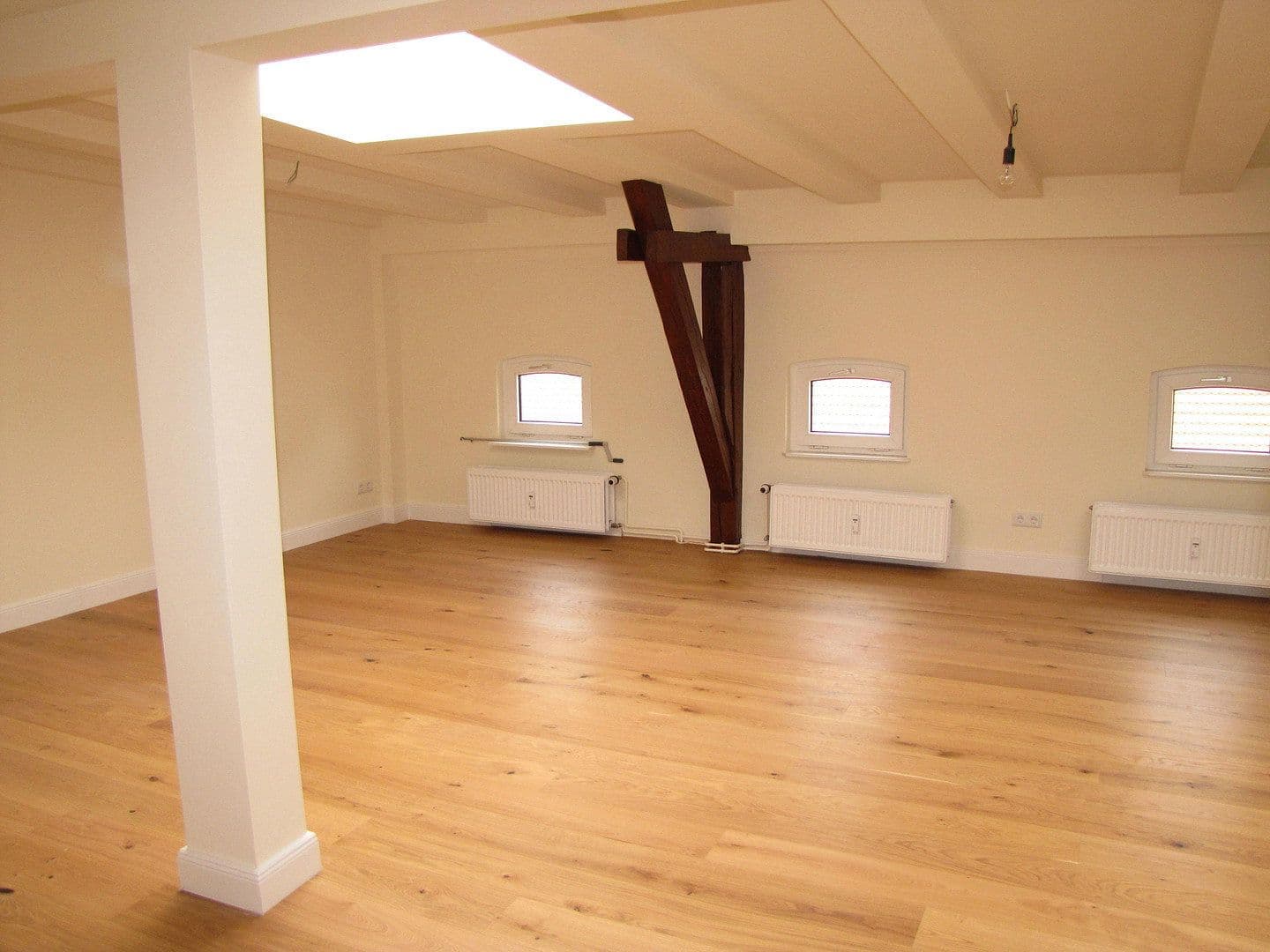 Prodej domu 385 m², pozemek 186 m², Hauptstraße 40, Brandenburg an der Havel, Braniborsko Prodej domu 385 m², pozemek 186 m², Hauptstraße 40, Brandenburg an der Havel, Braniborsko