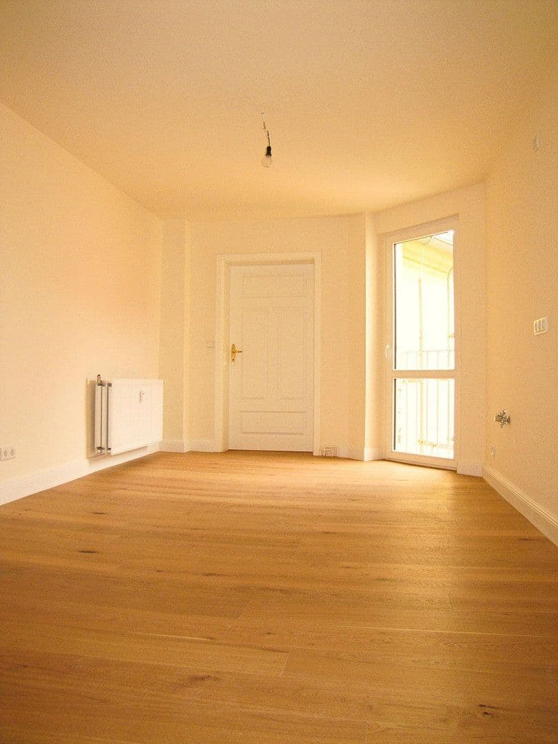 Prodej domu 385 m², pozemek 186 m², Hauptstraße 40, Brandenburg an der Havel, Braniborsko Prodej domu 385 m², pozemek 186 m², Hauptstraße 40, Brandenburg an der Havel, Braniborsko