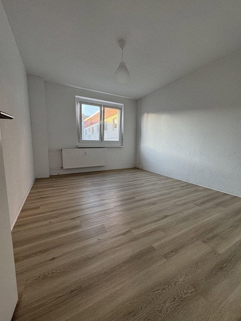 Pronájem bytu 3+1 62 m², Marktstraße 7, Pasewalk, Mecklenburg-Vorpommern Pronájem bytu 3+1 62 m², Marktstraße 7, Pasewalk, Mecklenburg-Vorpommern