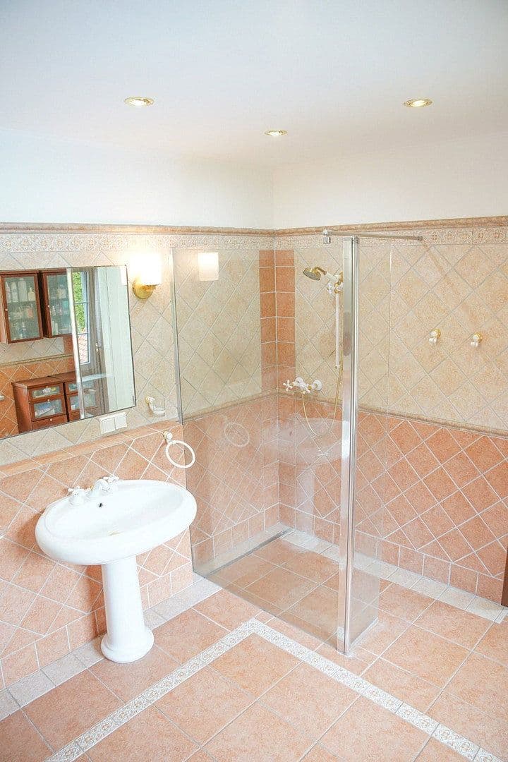 Prodej domu 175 m², pozemek 930 m², Popelkaring 79, 8045 Graz, AT, Graz, Štýrsko Prodej domu 175 m², pozemek 930 m², Popelkaring 79, 8045 Graz, AT, Graz, Štýrsko