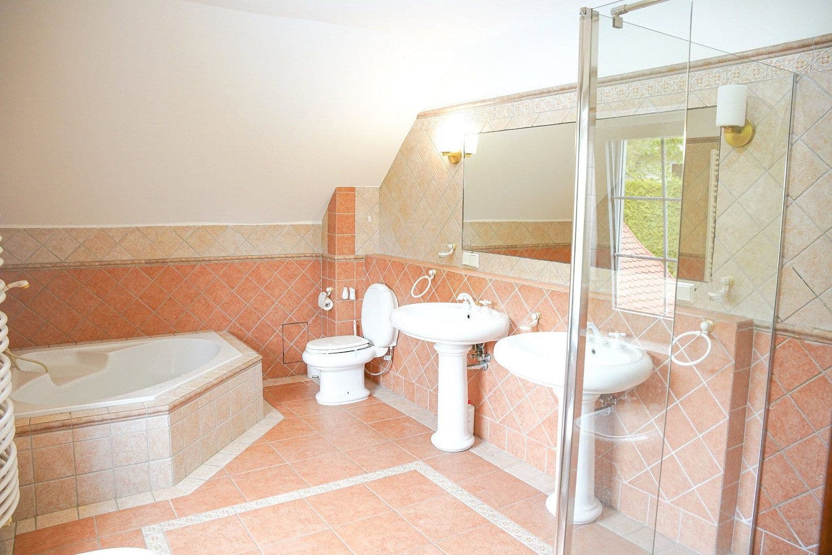 Prodej domu 175 m², pozemek 930 m², Popelkaring 79, 8045 Graz, AT, Graz, Štýrsko Prodej domu 175 m², pozemek 930 m², Popelkaring 79, 8045 Graz, AT, Graz, Štýrsko