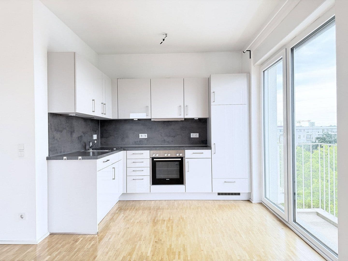 Prodej bytu 2+kk 67 m², Rebstöcker Straße 60, Frankfurt am Main, Hessen Prodej bytu 2+kk 67 m², Rebstöcker Straße 60, Frankfurt am Main, Hessen