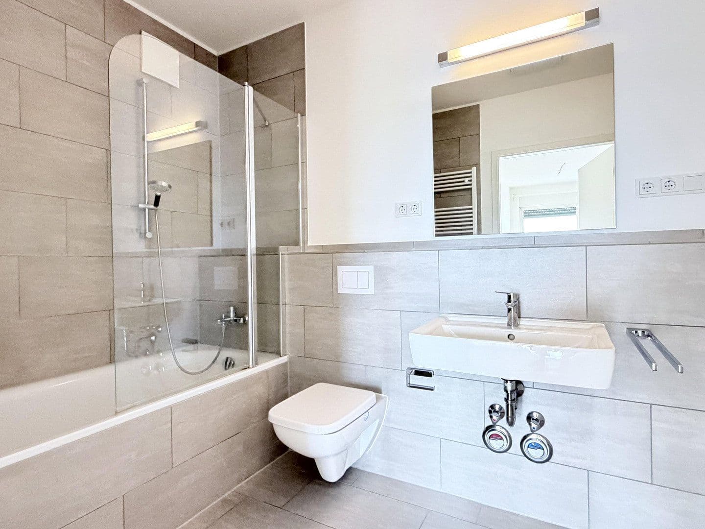 Prodej bytu 2+kk 67 m², Rebstöcker Straße 60, Frankfurt am Main, Hessen Prodej bytu 2+kk 67 m², Rebstöcker Straße 60, Frankfurt am Main, Hessen