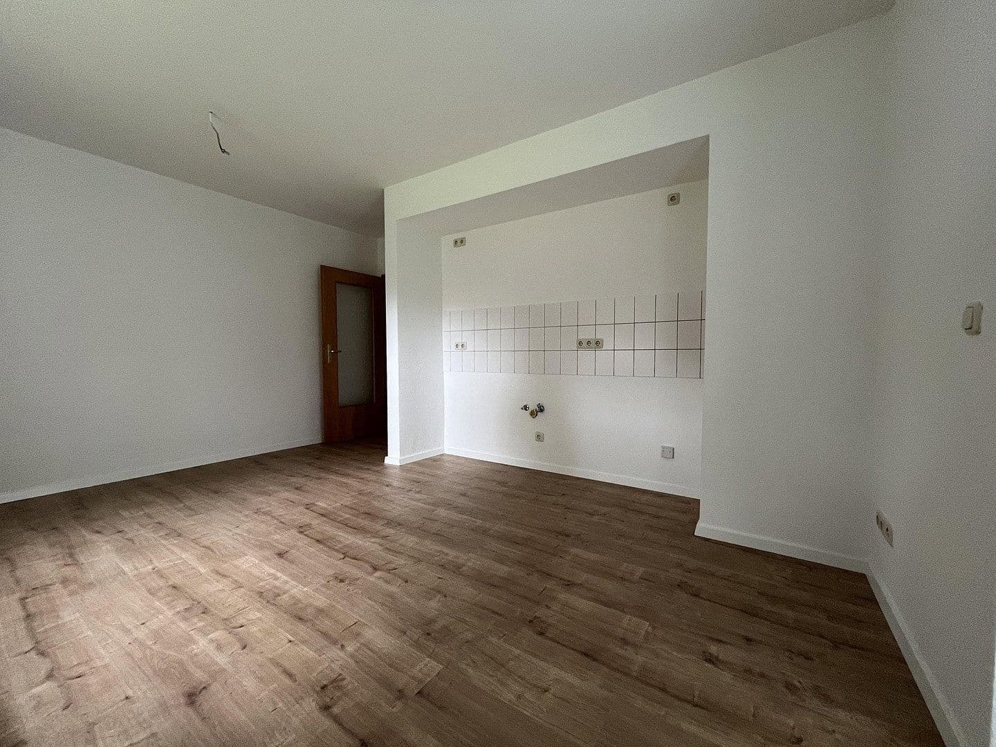 Pronájem bytu 2+1 40 m², Wasserschlossweg 1, Chemnitz, Sasko Pronájem bytu 2+1 40 m², Wasserschlossweg 1, Chemnitz, Sasko