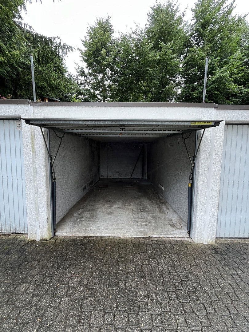 Pronájem bytu 2+1 40 m², Wasserschlossweg 1, Chemnitz, Sasko Pronájem bytu 2+1 40 m², Wasserschlossweg 1, Chemnitz, Sasko