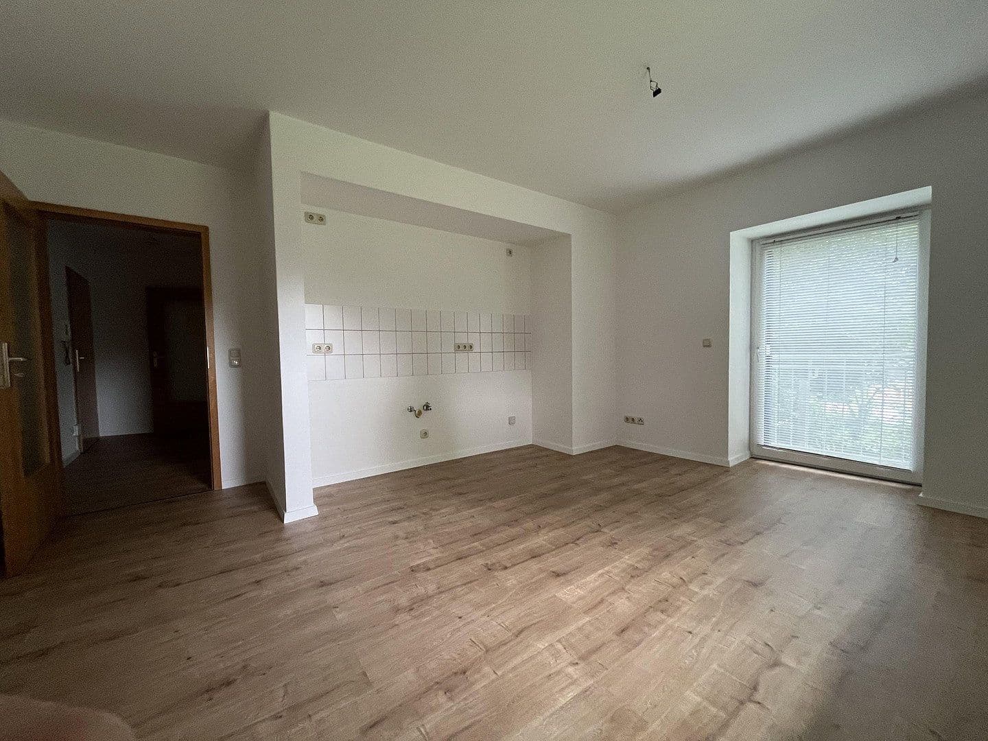 Pronájem bytu 2+1 40 m², Wasserschlossweg 1, Chemnitz, Sasko Pronájem bytu 2+1 40 m², Wasserschlossweg 1, Chemnitz, Sasko