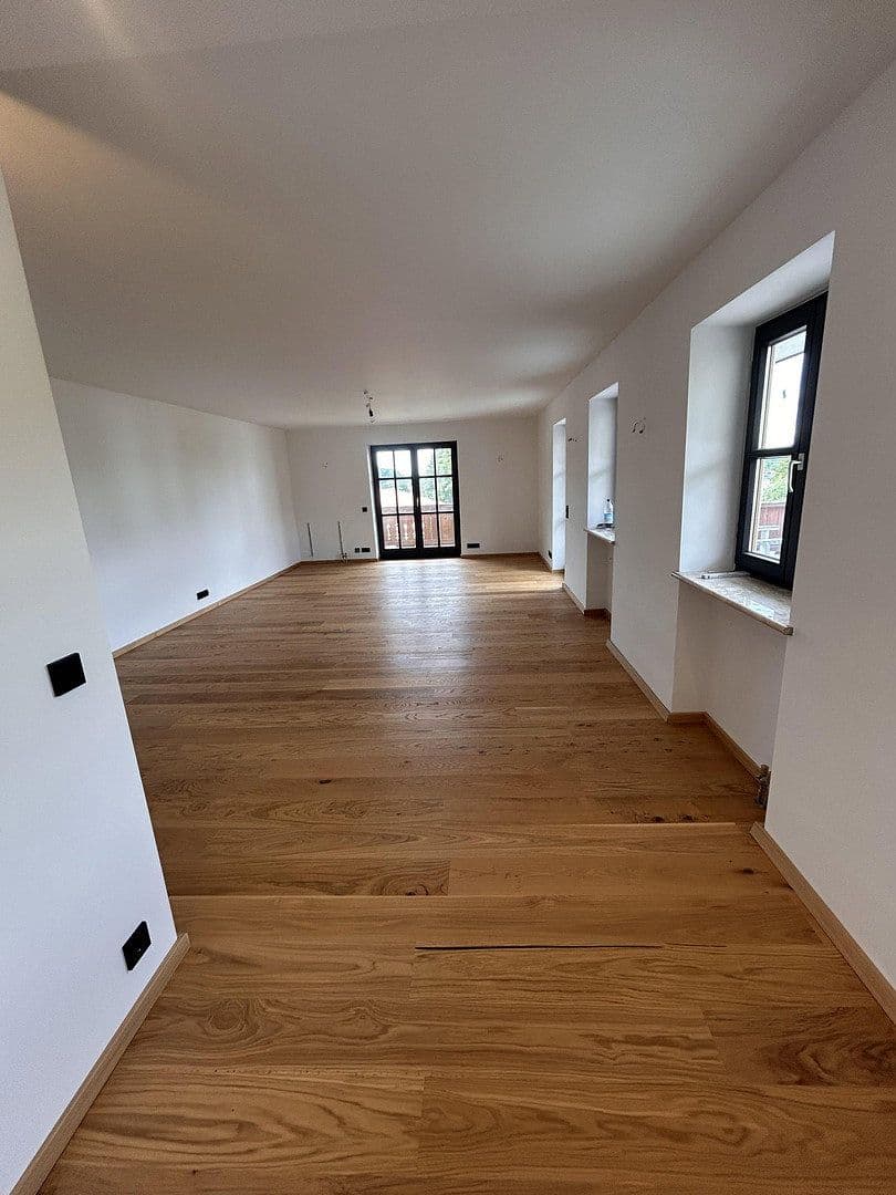Pronájem bytu 3+1 95 m², Frasdorferstrasse 4, Aschau, Bavorsko Pronájem bytu 3+1 95 m², Frasdorferstrasse 4, Aschau, Bavorsko