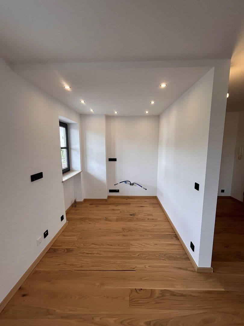 Pronájem bytu 3+1 95 m², Frasdorferstrasse 4, Aschau, Bavorsko Pronájem bytu 3+1 95 m², Frasdorferstrasse 4, Aschau, Bavorsko