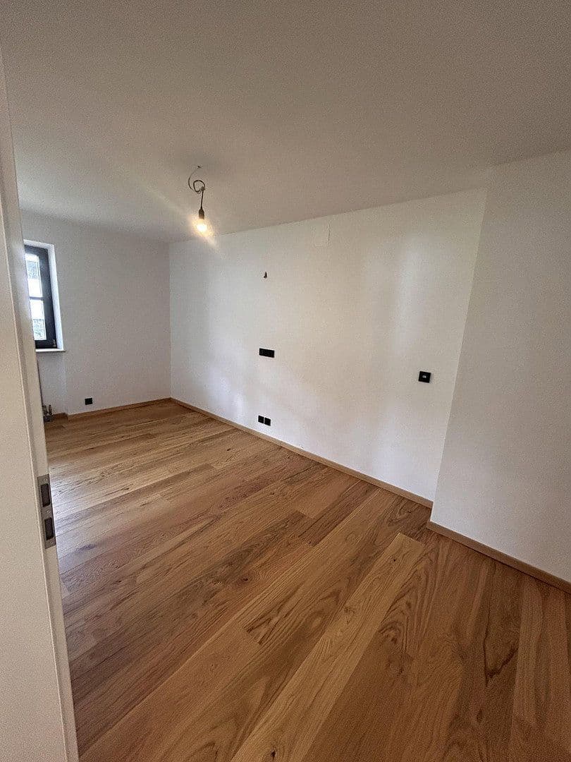 Pronájem bytu 3+1 95 m², Frasdorferstrasse 4, Aschau, Bavorsko Pronájem bytu 3+1 95 m², Frasdorferstrasse 4, Aschau, Bavorsko