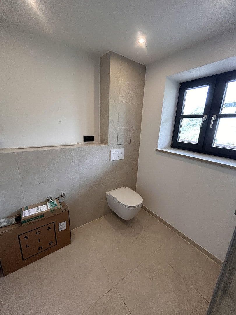Pronájem bytu 3+1 95 m², Frasdorferstrasse 4, Aschau, Bavorsko Pronájem bytu 3+1 95 m², Frasdorferstrasse 4, Aschau, Bavorsko