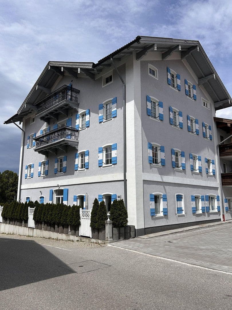 Pronájem bytu 3+1 95 m², Frasdorferstrasse 4, Aschau, Bavorsko Pronájem bytu 3+1 95 m², Frasdorferstrasse 4, Aschau, Bavorsko