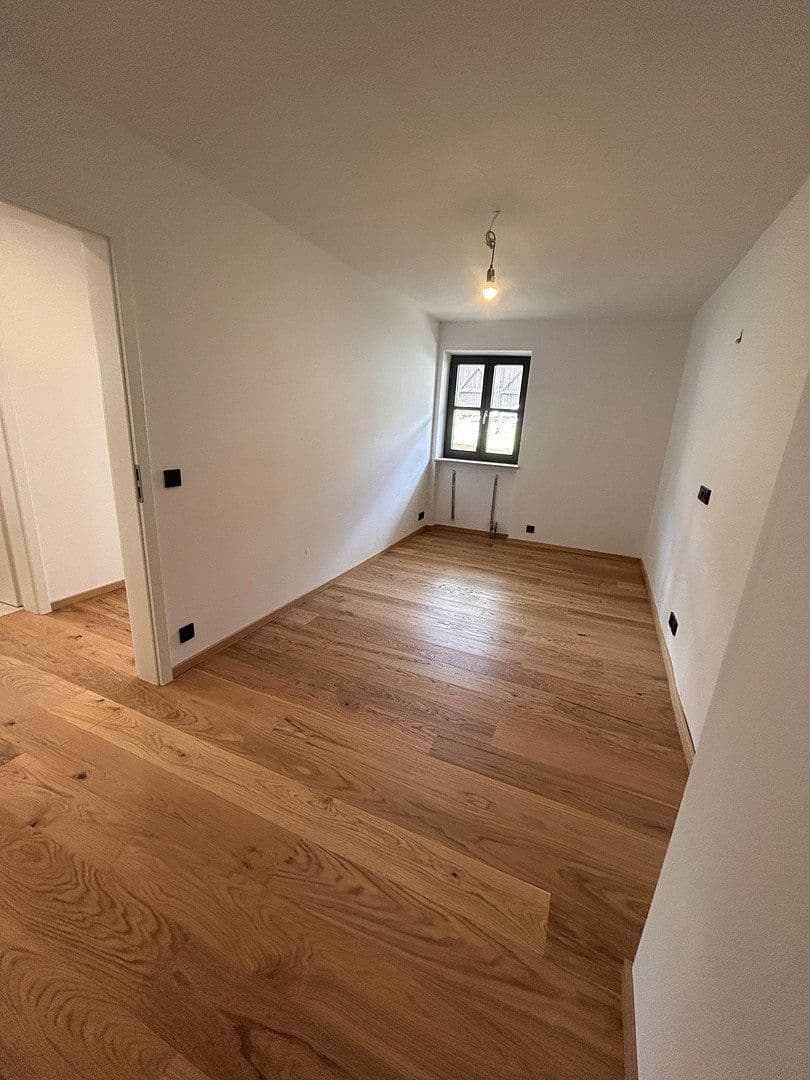 Pronájem bytu 3+1 95 m², Frasdorferstrasse 4, Aschau, Bavorsko Pronájem bytu 3+1 95 m², Frasdorferstrasse 4, Aschau, Bavorsko