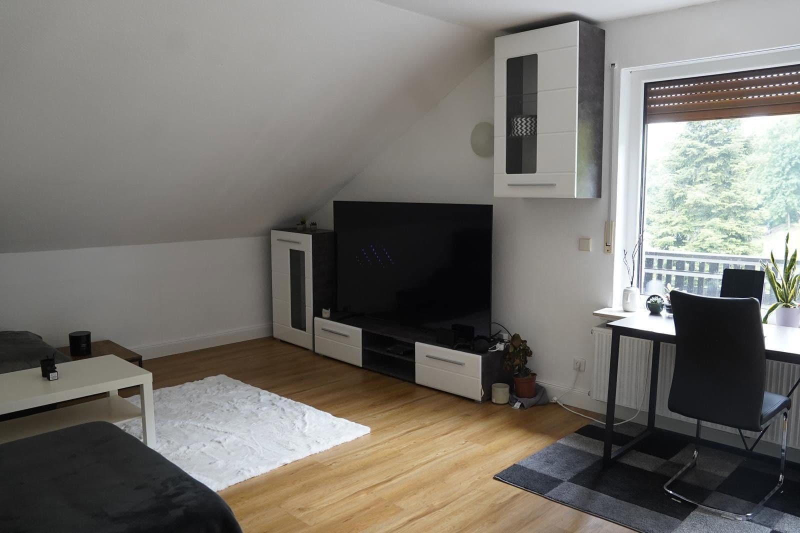 Pronájem bytu 4+1 90 m², Stappenbeckweg 2, Bad Sooden-Allendorf, Hessen Pronájem bytu 4+1 90 m², Stappenbeckweg 2, Bad Sooden-Allendorf, Hessen