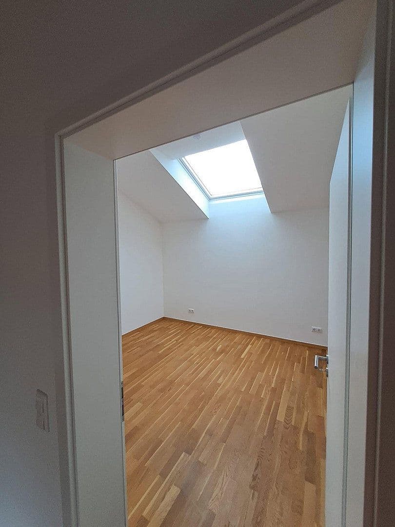 Pronájem bytu 3+1 60 m², München, Bavorsko Pronájem bytu 3+1 60 m², München, Bavorsko