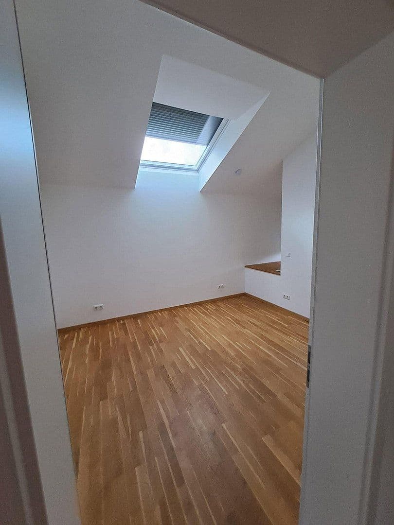 Pronájem bytu 3+1 60 m², München, Bavorsko Pronájem bytu 3+1 60 m², München, Bavorsko