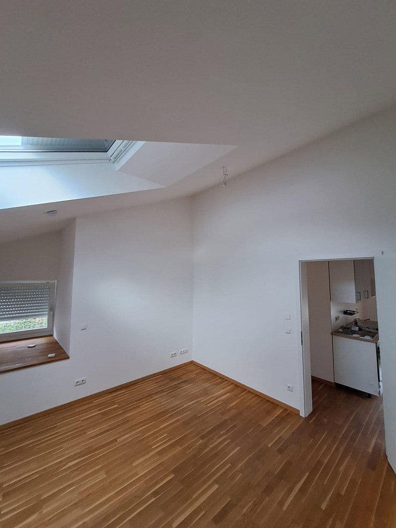 Pronájem bytu 3+1 60 m², München, Bavorsko Pronájem bytu 3+1 60 m², München, Bavorsko