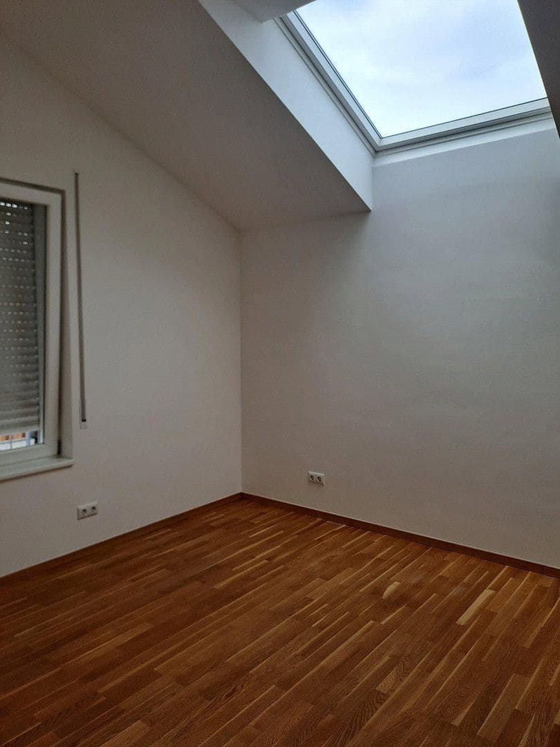 Pronájem bytu 3+1 60 m², München, Bavorsko Pronájem bytu 3+1 60 m², München, Bavorsko